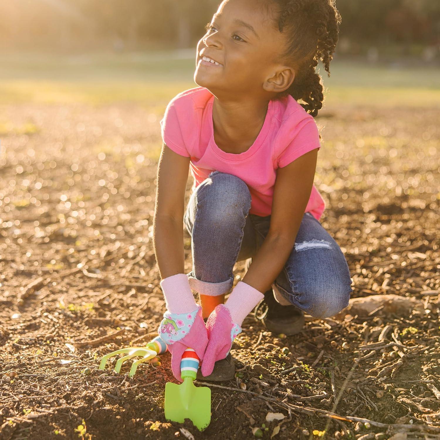 imageMelissa ampamp Doug Giddy Buggy Cultivator ampamp Trowel Set
